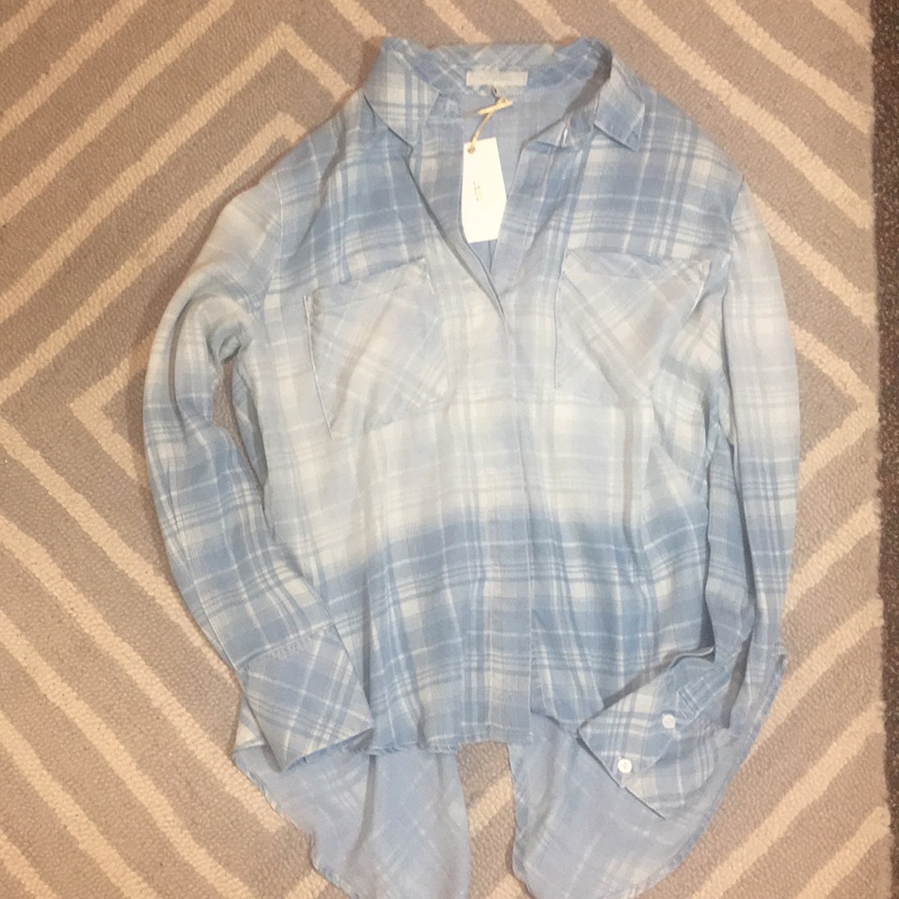 Long sleeves blue top